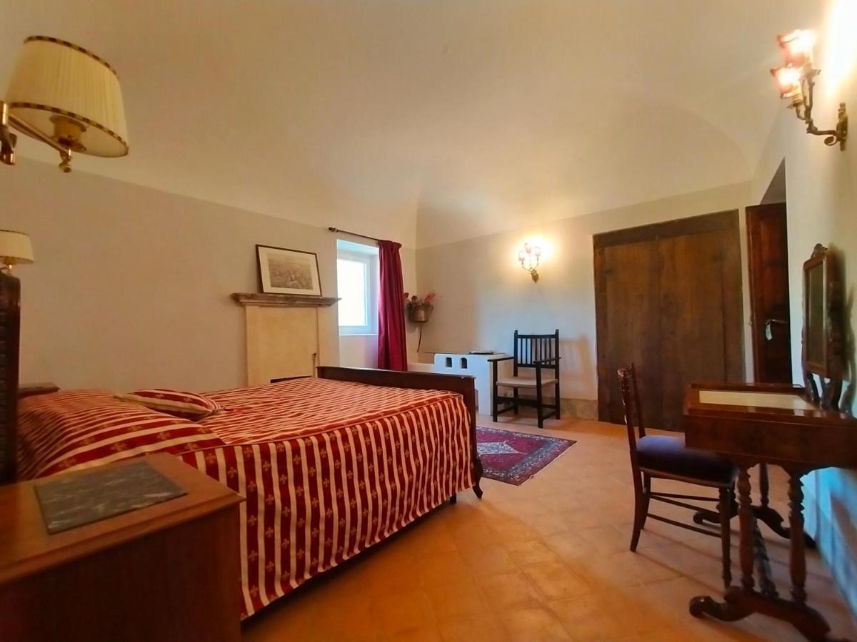 Dimora Sessanio Bed & Breakfast Santo Stefano Di Sessanio Exterior photo